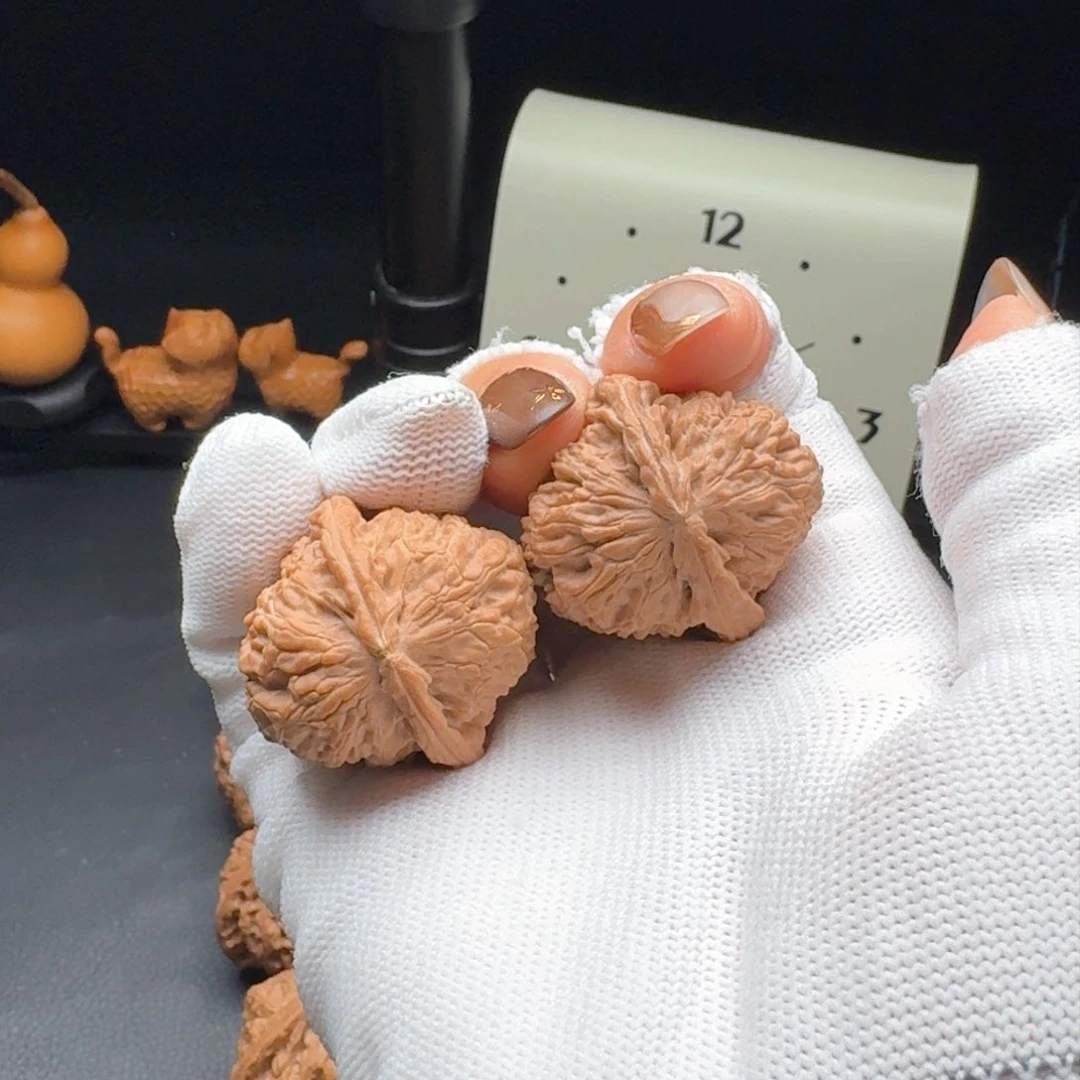 文玩核桃把件32三角白4892