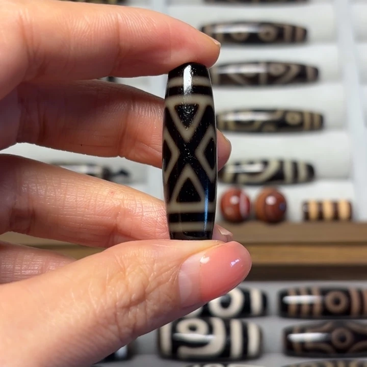 未镶嵌颈饰玛瑙/玉髓?****