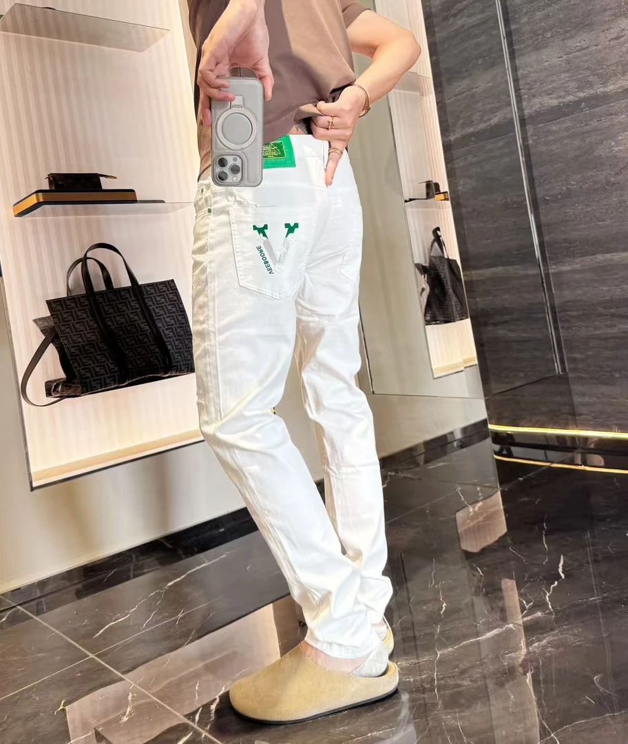 气质微弹做旧白色中腰夏季拉毛破洞男士薄款时尚牛仔裤C321