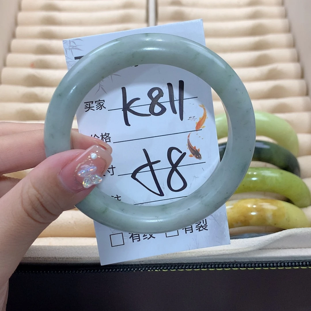 【闪购商品】未镶嵌蛇纹石玉手镯