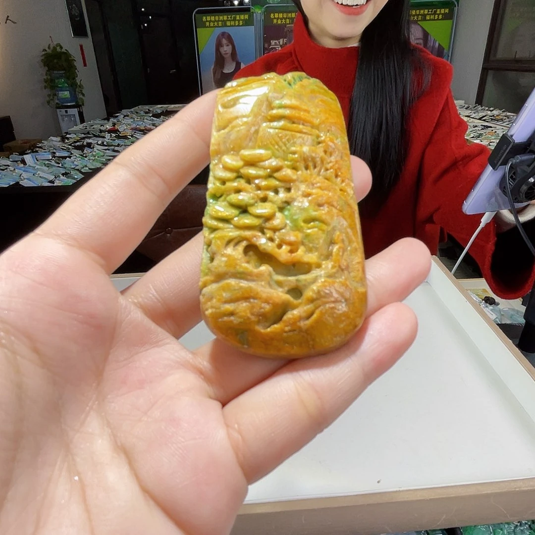 颈饰未镶嵌翡翠一