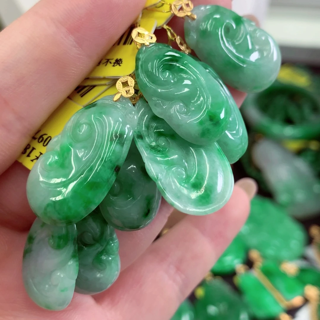 翡翠18K金镶嵌吊坠(不含链)多样性发货选其一