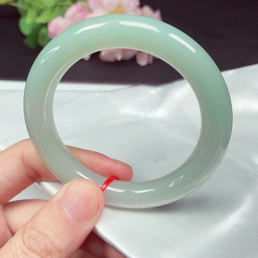 翡翠未镶嵌手镯57圈