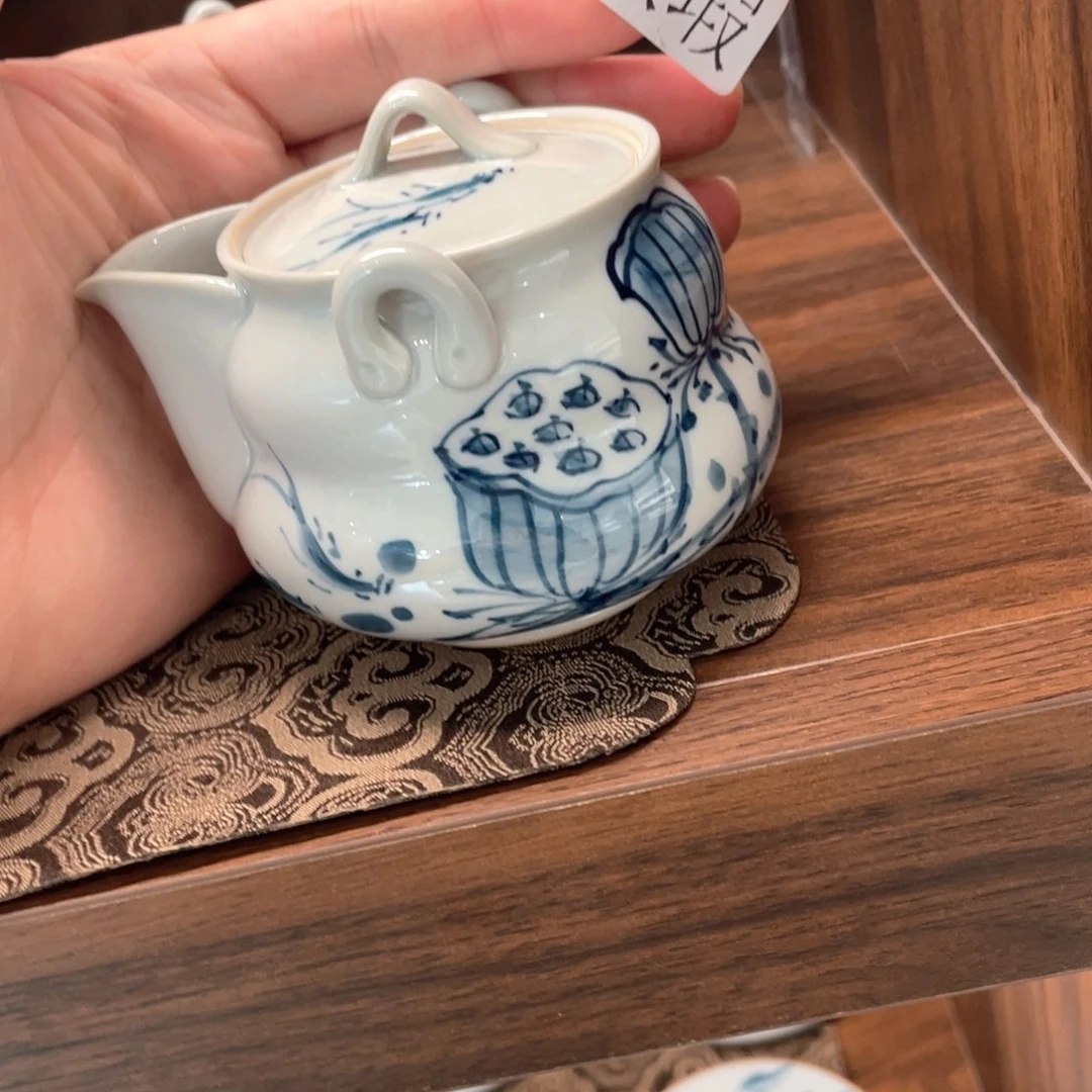 釉下手绘茶具微瑕
