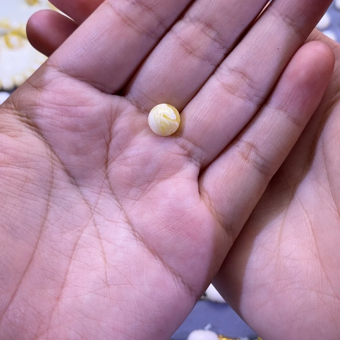 未镶嵌琥珀珠宝奇石孜*