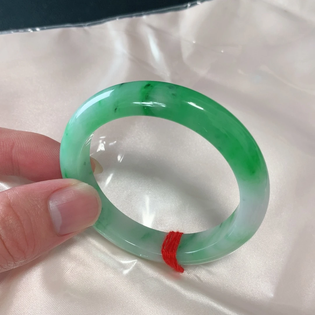 未镶嵌手镯翡翠522