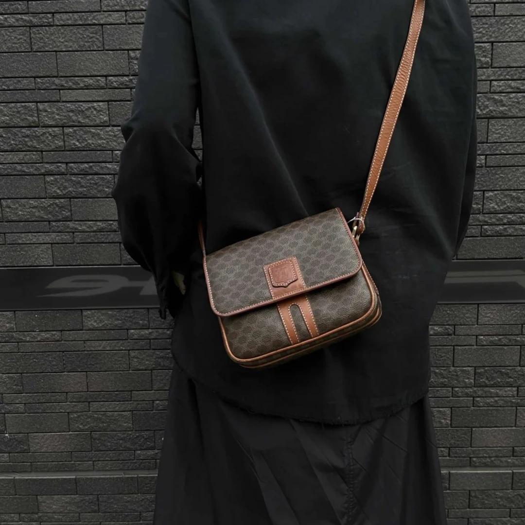 95新 Celine/思琳 暮野XI/思琳斜挎包/04118