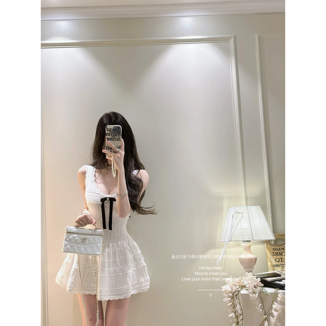 恋夏小白花白月光温柔韩系欲风韩系蝴蝶结显瘦背心连衣裙女