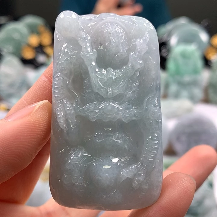 翡翠未镶嵌颈饰龙行天下福利