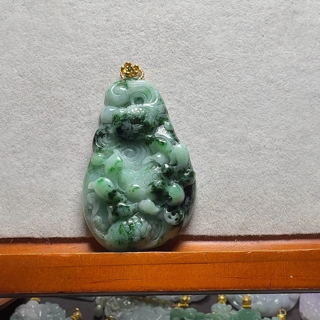 吊坠(赠链)未镶嵌翡翠