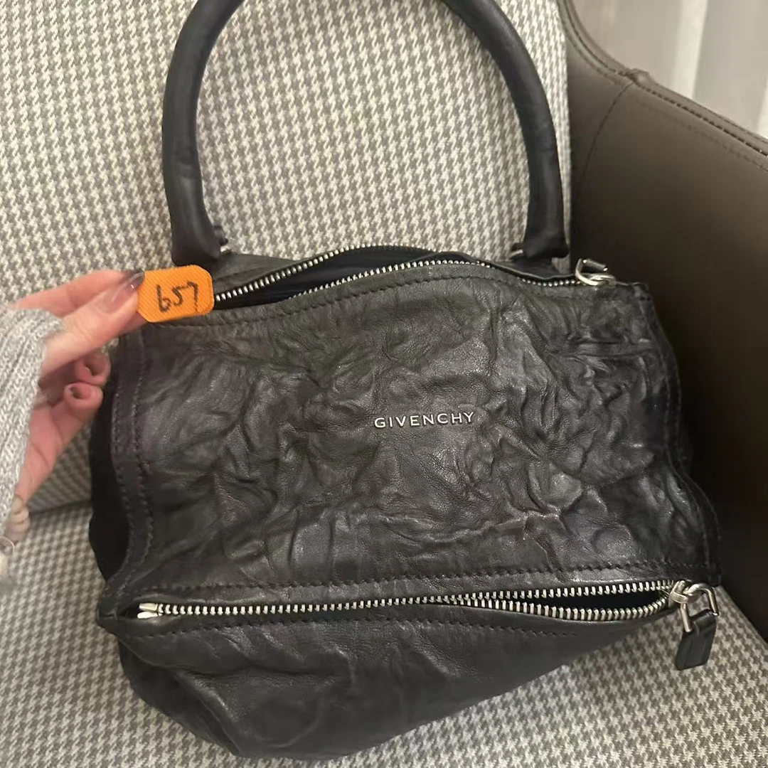 95新 Givenchy/纪梵希 657  wgd  /二奢包包