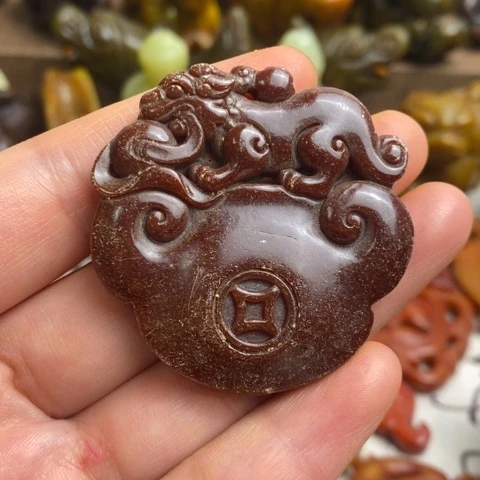 蛇纹石玉未镶嵌颈饰104