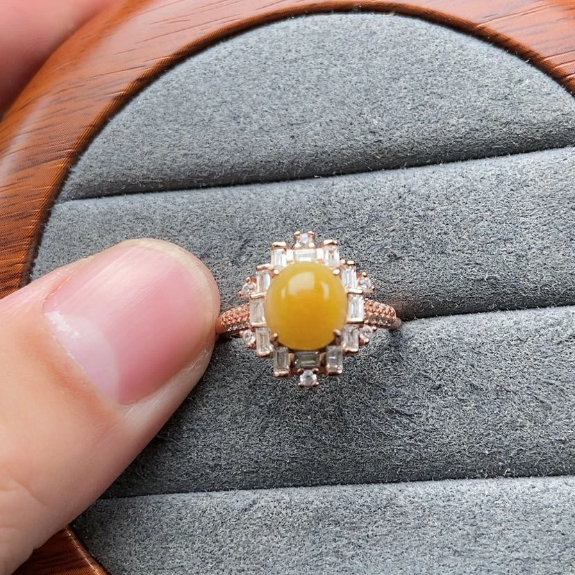 【闪购商品】翡翠戒指银S925镶嵌三****校兮兮