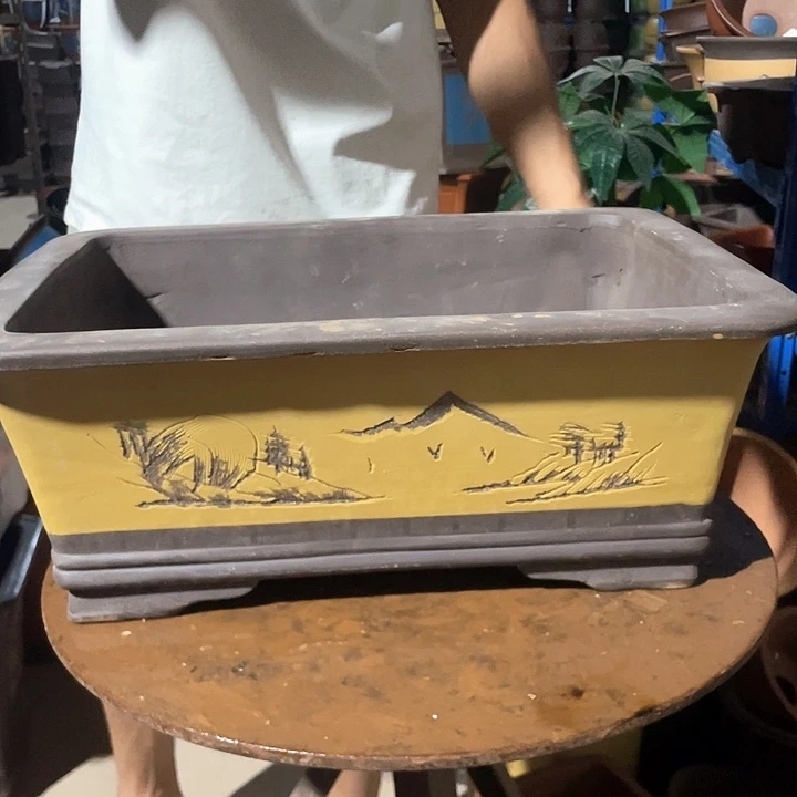 45黄色刻绘马槽花盆花盆