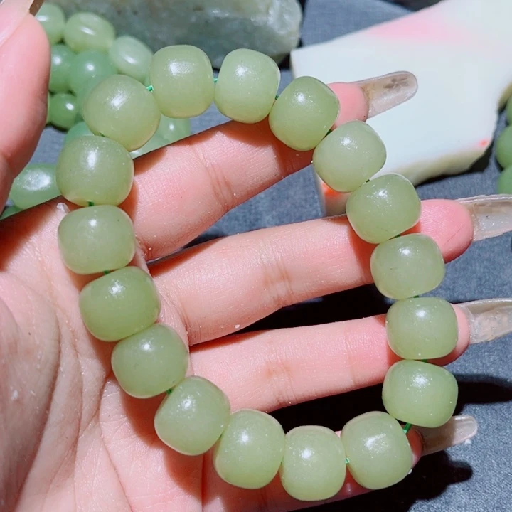 和田玉（糖玉）未镶嵌珠宝奇石