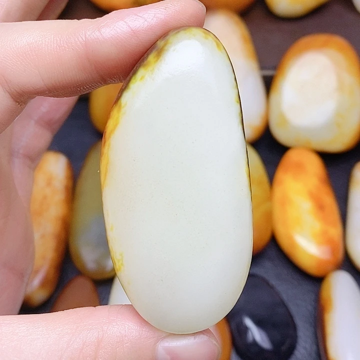 和田玉未镶嵌挂件可**吧