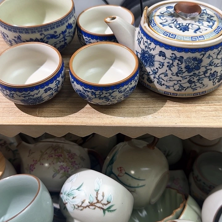 繁花提梁壶一壶三杯+铜钱杯