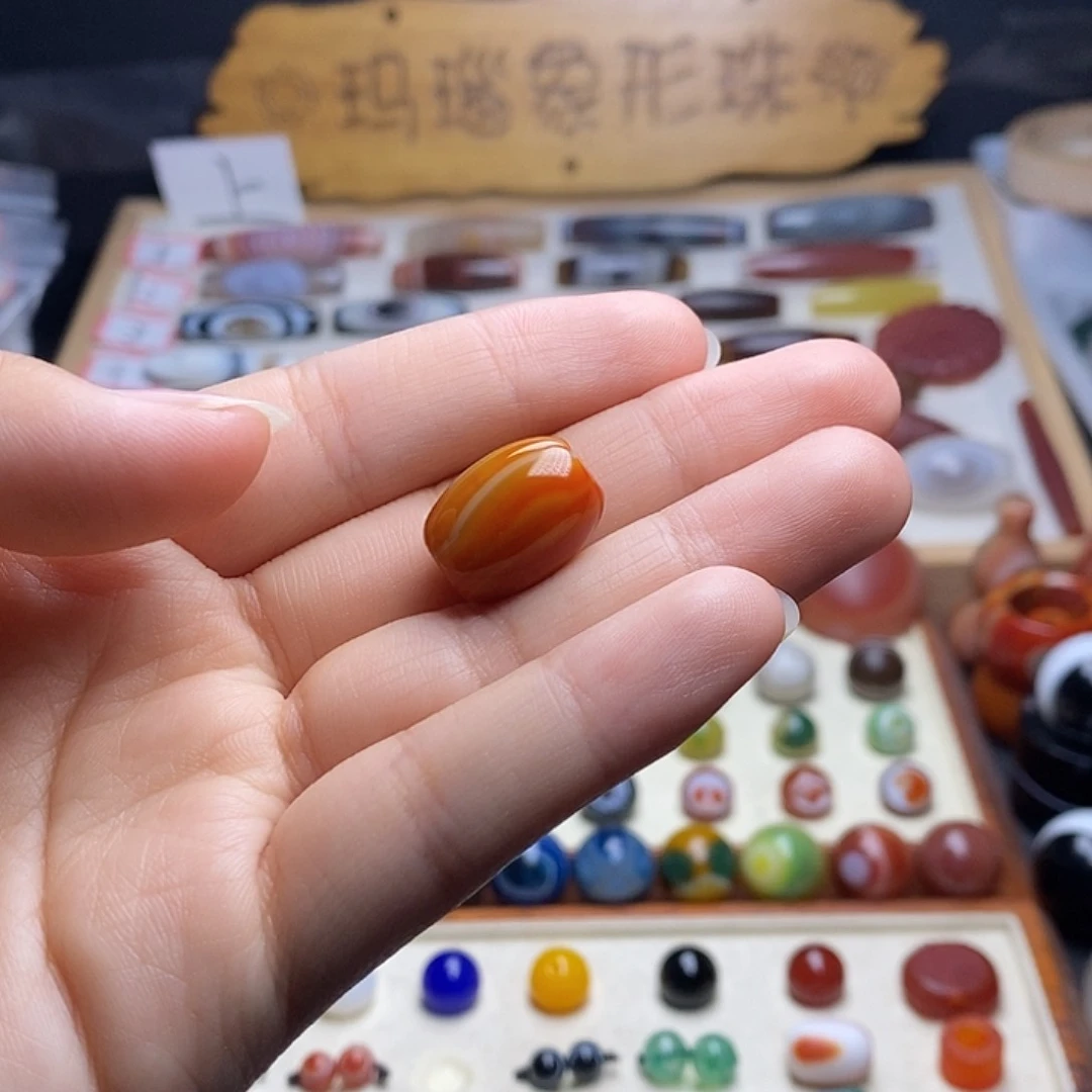 未镶嵌颈饰玛瑙/玉髓小****）
