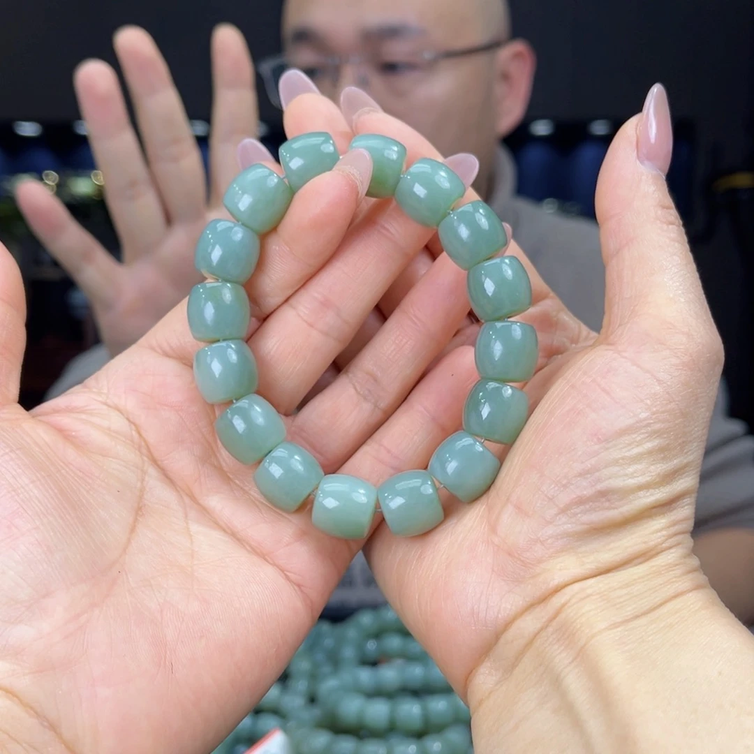 未镶嵌手链和田玉天然和田玉新疆且末天空蓝料14