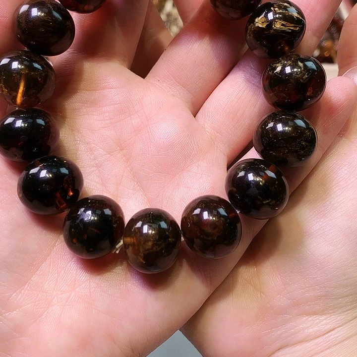 琥珀未镶嵌裸石抚顺琥珀