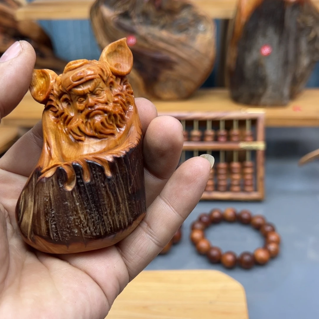 闲***人木崖柏木摆件手把件