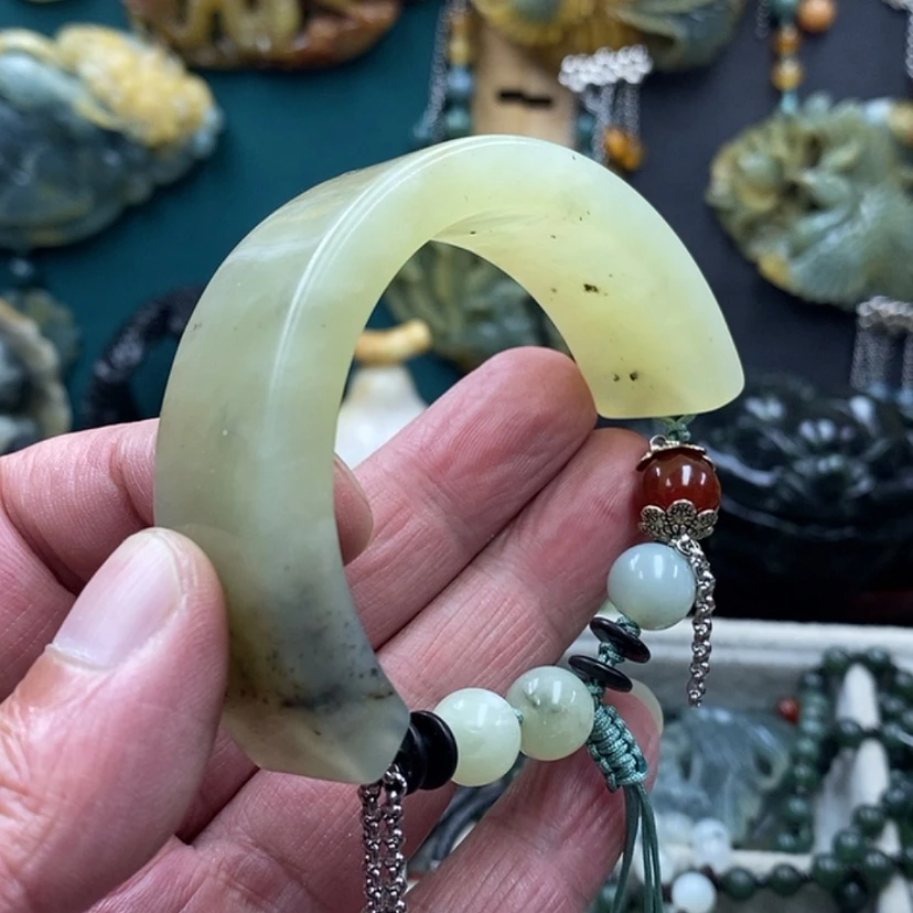 【闪购商品】蛇纹石玉未镶嵌手牌