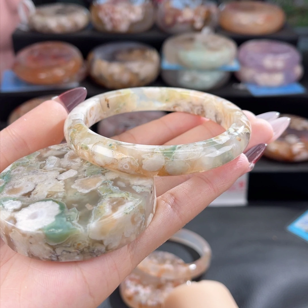 石英质玉手镯未镶嵌59