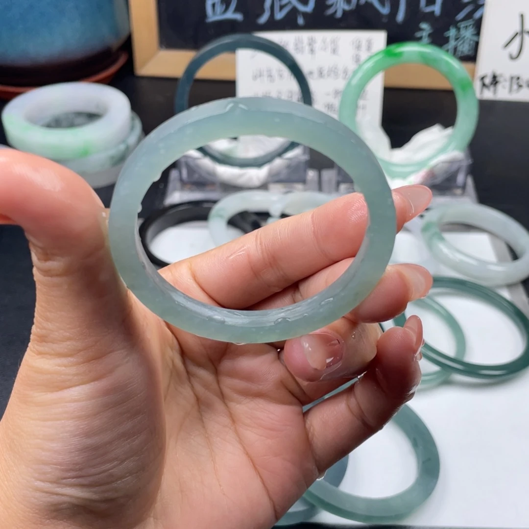 君***未镶嵌手镯定制定制翡翠