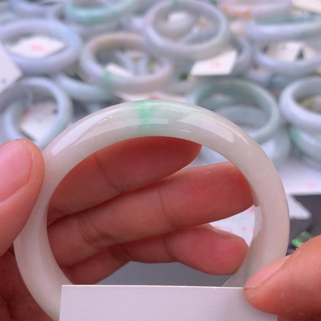 翡翠手镯未镶嵌255988888888888