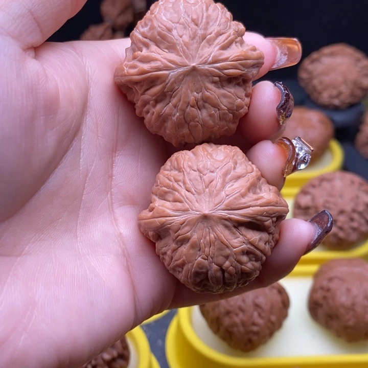 文玩核桃把件铁锤