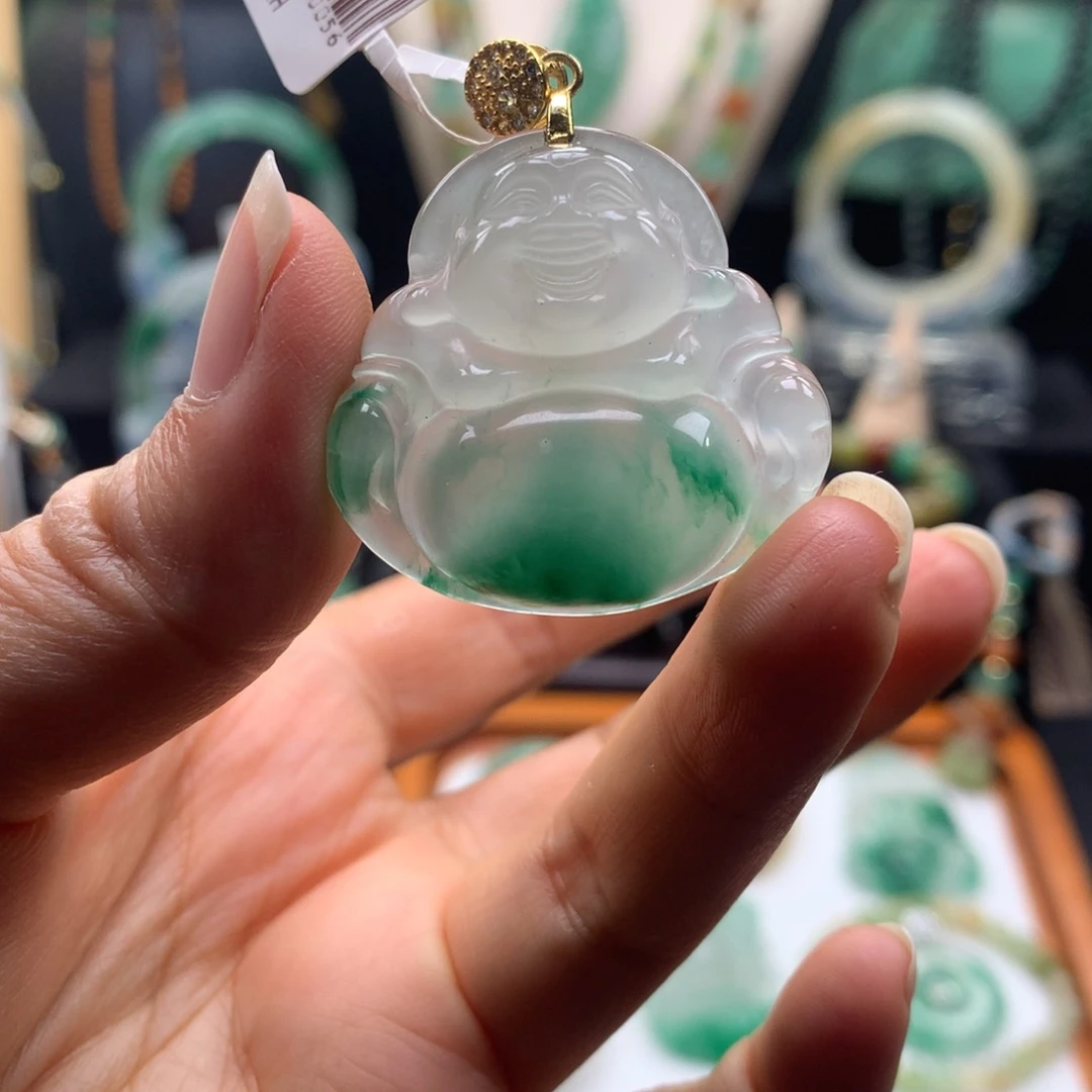 石英质玉未镶嵌颈饰