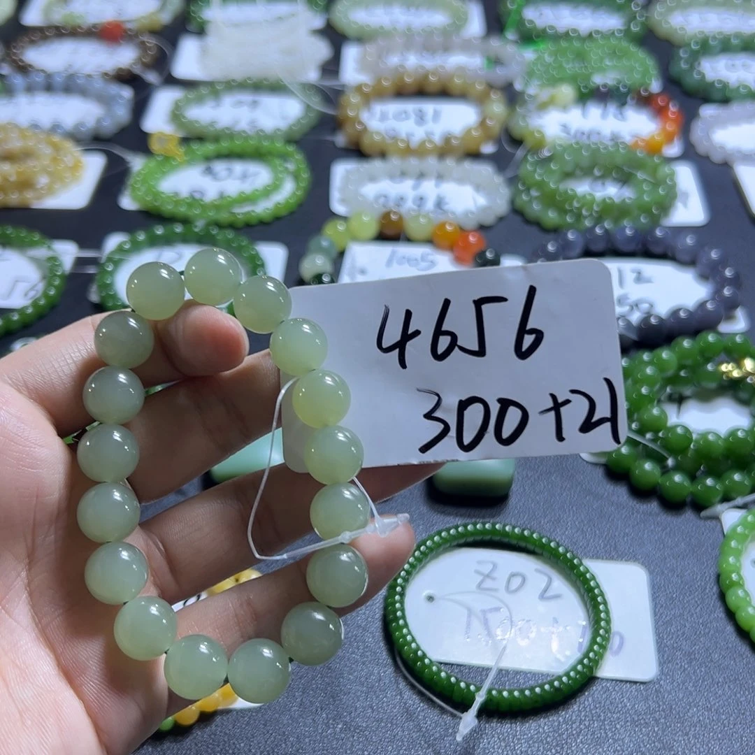 和田玉未镶嵌手串4656