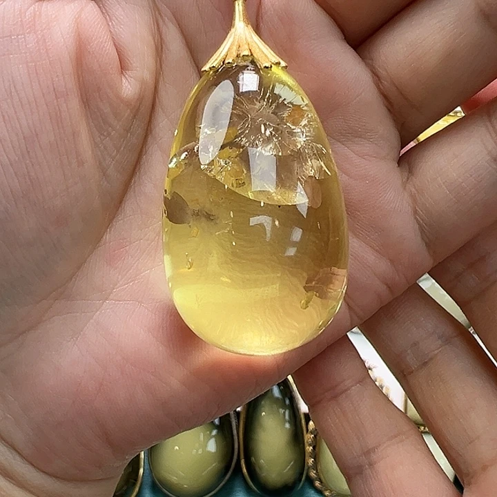 琥珀未镶嵌珠宝奇石鲸*
