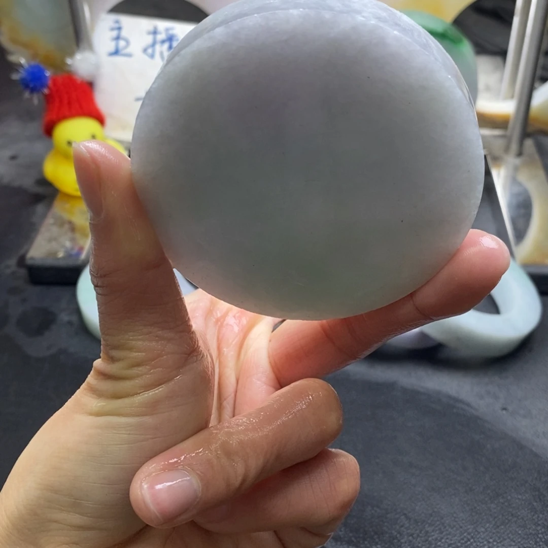 定制翡翠正未镶嵌梅*