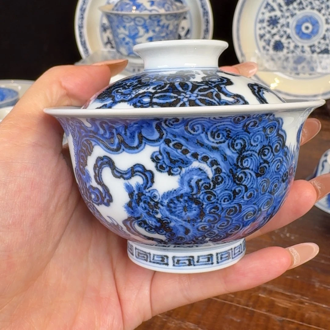 松风馆藏青花狮子盖碗