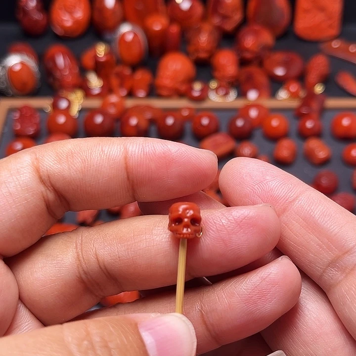 南红玛瑙未镶嵌配饰骷髅配饰8mm