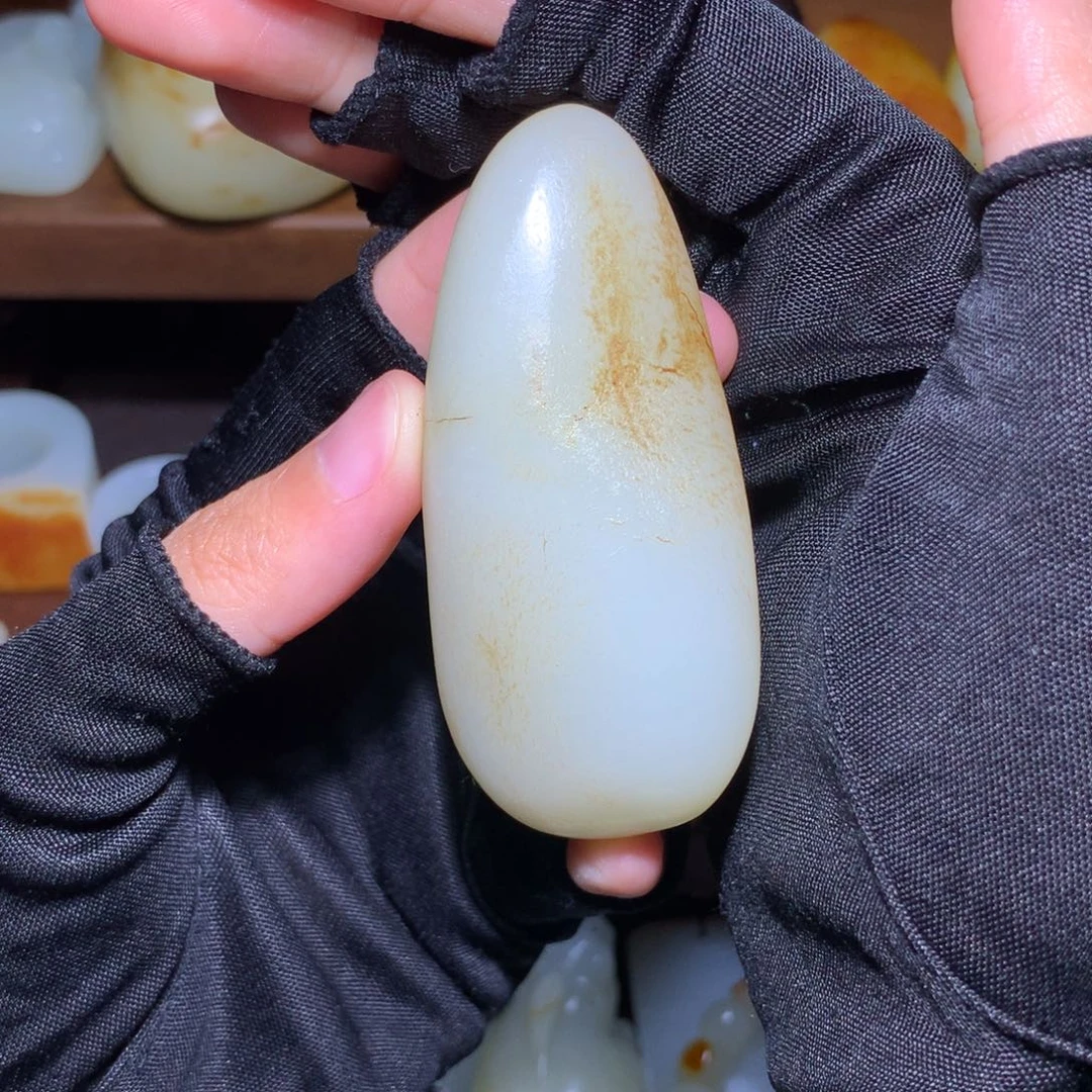 武***奇和田玉未镶嵌颈饰