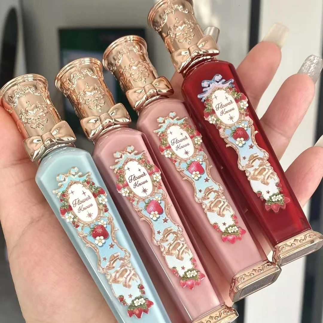 花知晓草莓洛可可系列云朵唇霜