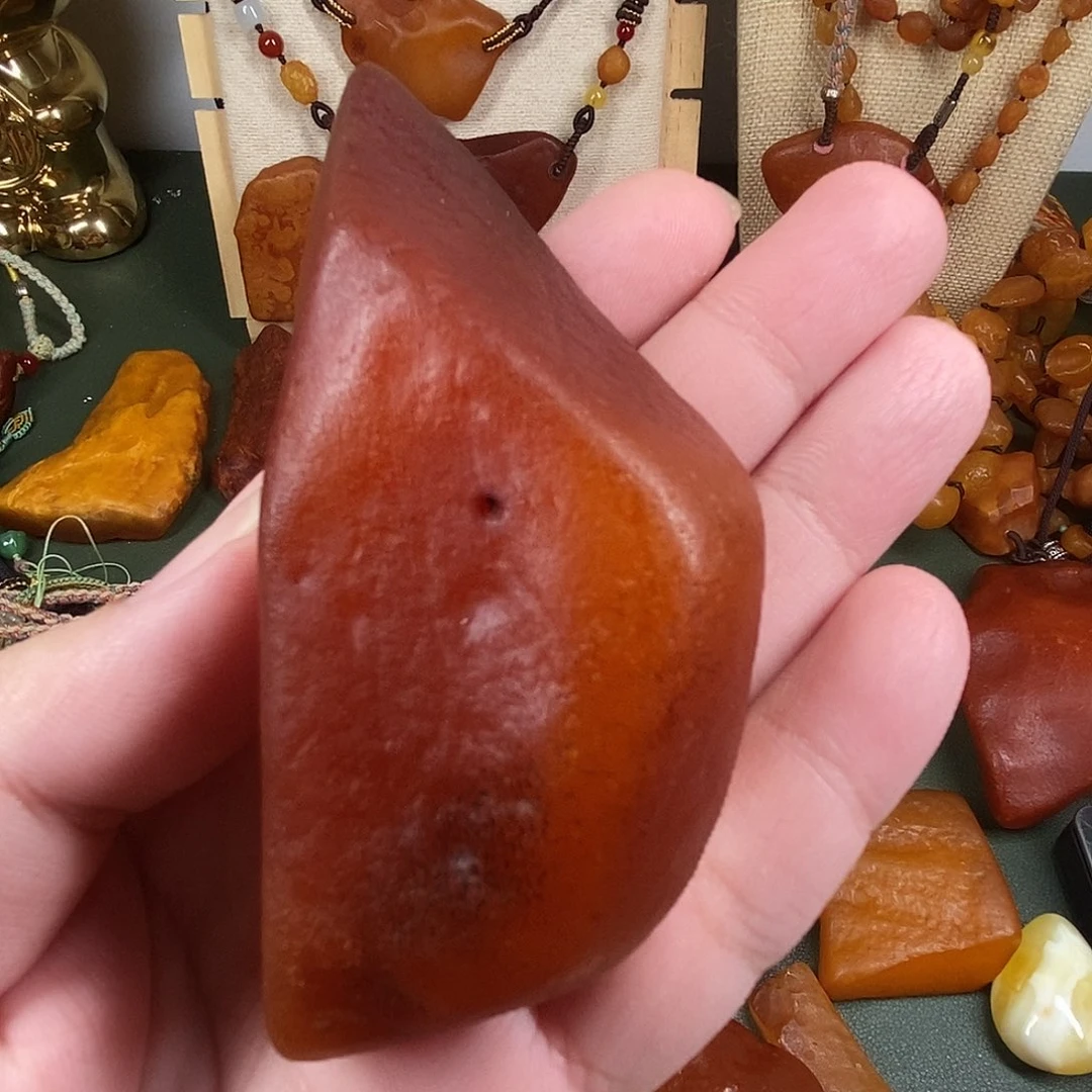 琥珀未镶嵌珠宝奇石