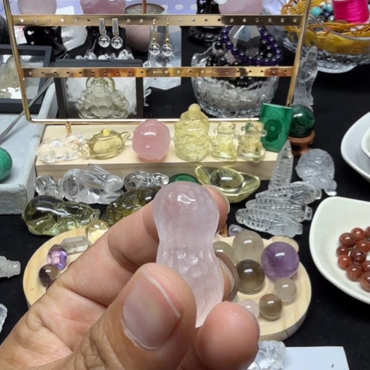 未镶嵌颈饰水晶水晶