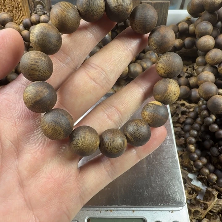 沉香碎屑沉香海南乌身圆叶 28