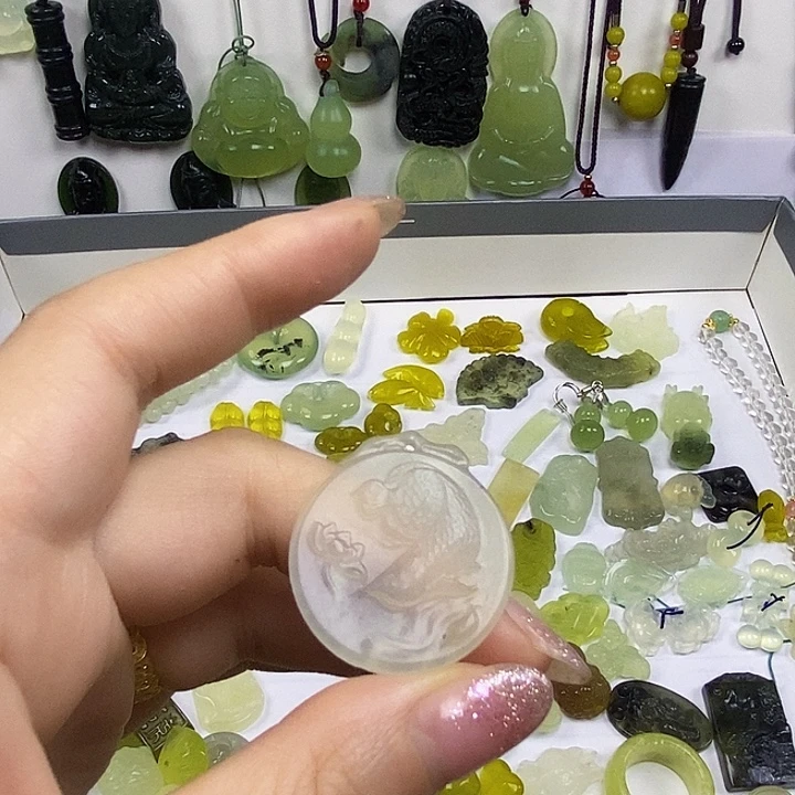 合金蛇纹石玉颈饰78