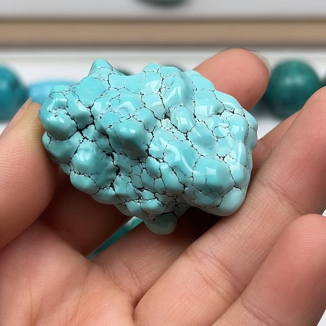 来***子绿松石未镶嵌珠宝奇石