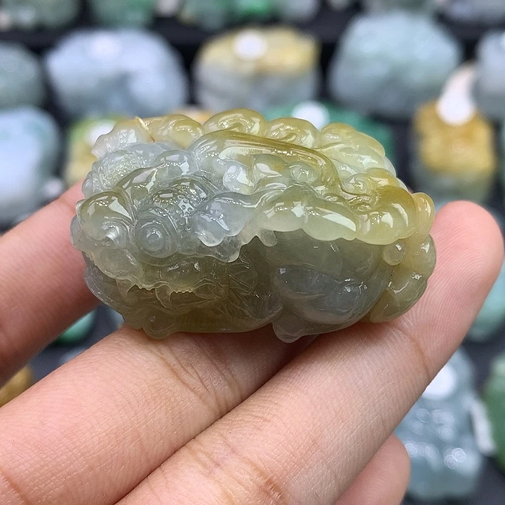 翡翠未镶嵌颈饰天然缅甸翡翠
