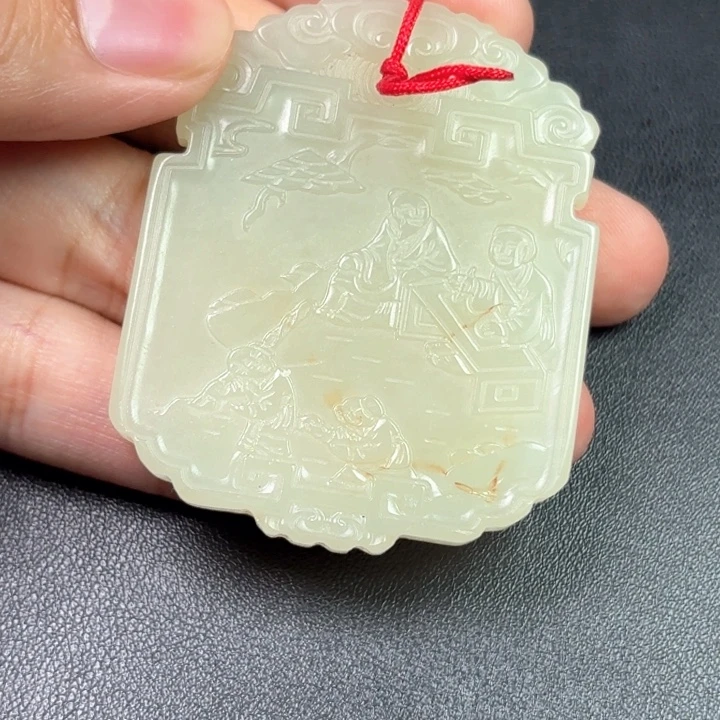 红***。未镶嵌和田玉挂件