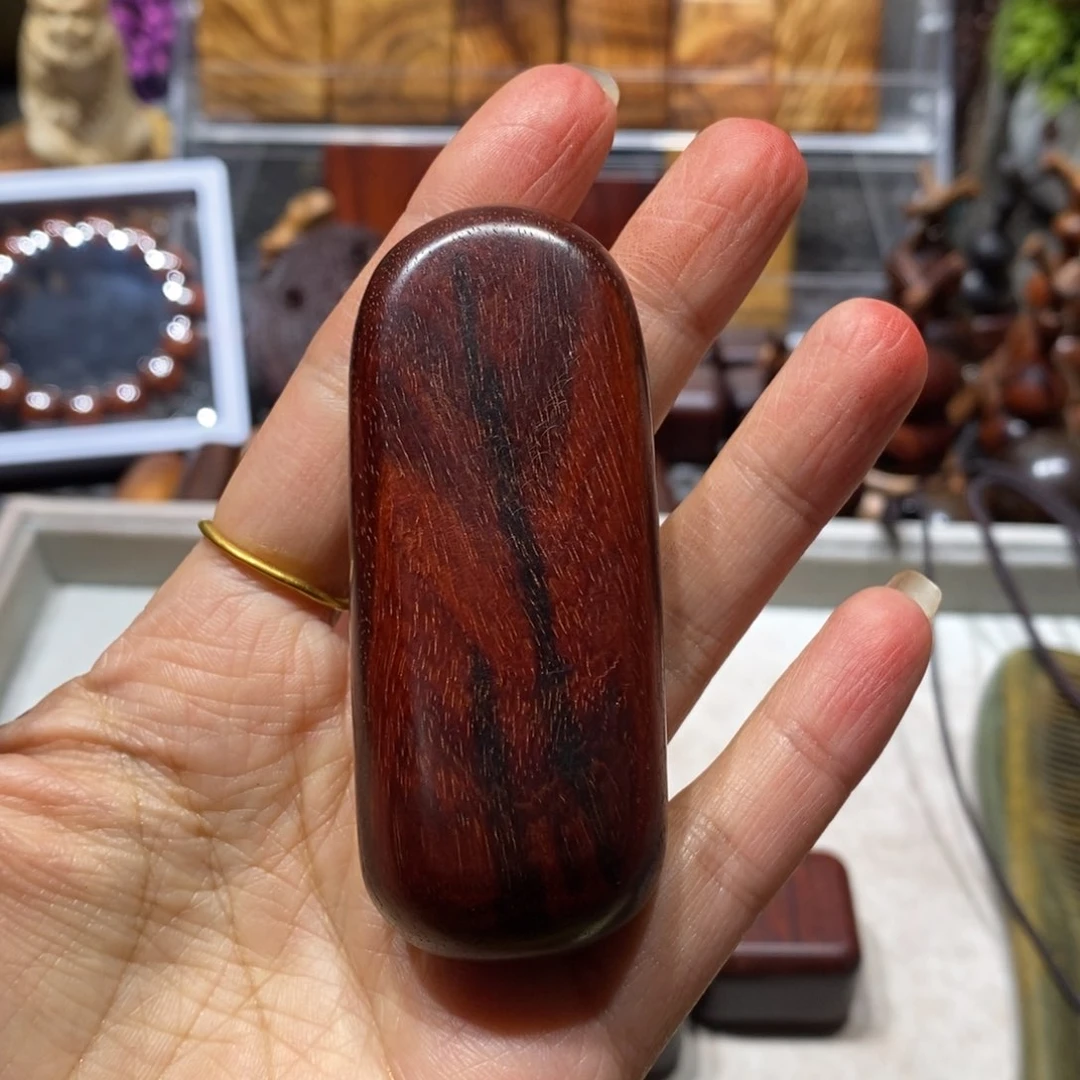 檀香紫檀（小叶紫檀）肥****T