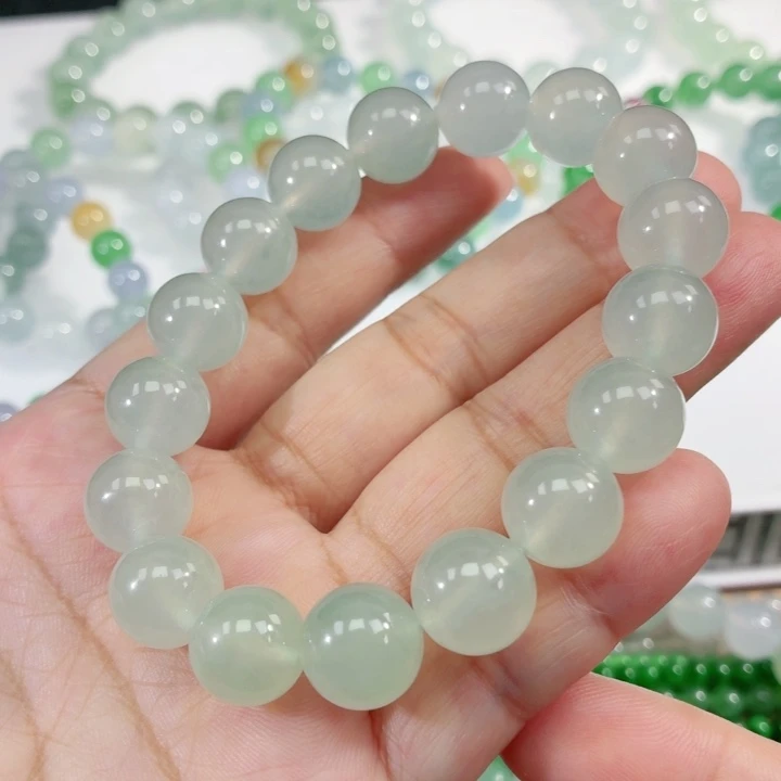 翡翠未镶嵌手链卡11.7