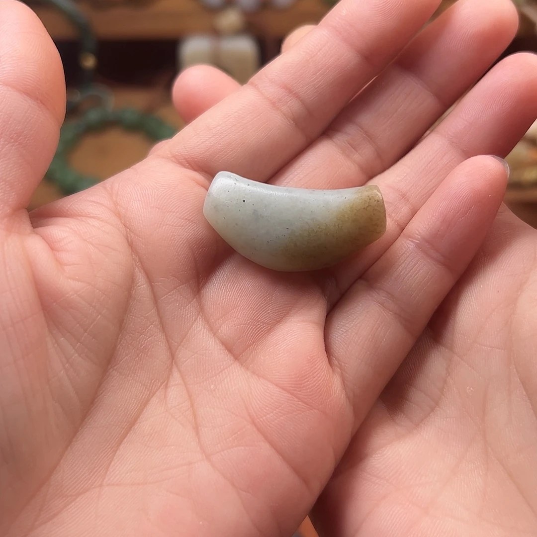 和田玉（糖玉）未镶嵌颈饰