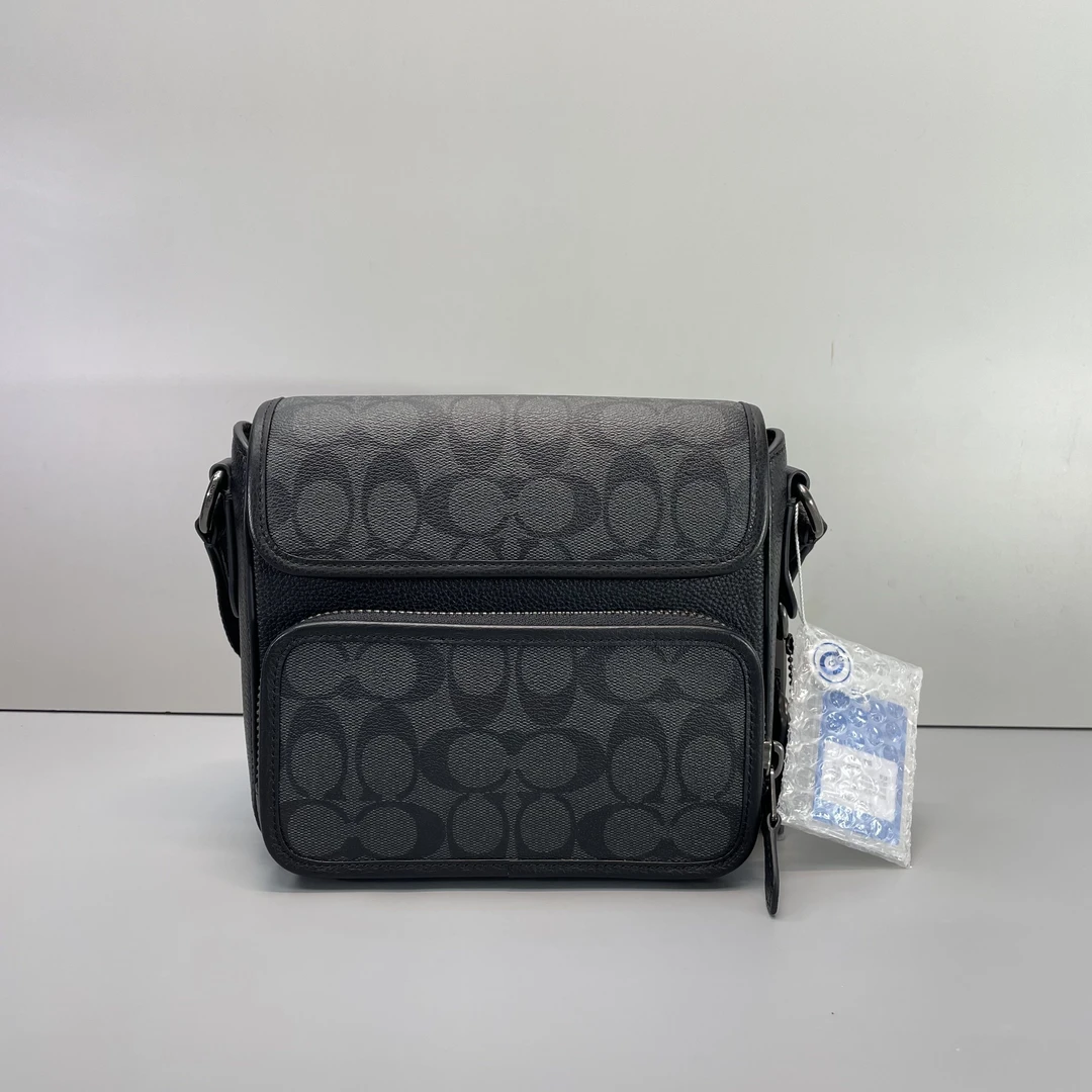 99新 COACH/蔻驰 小林/男士黑老花斜挎包20*19*9cmSB021205