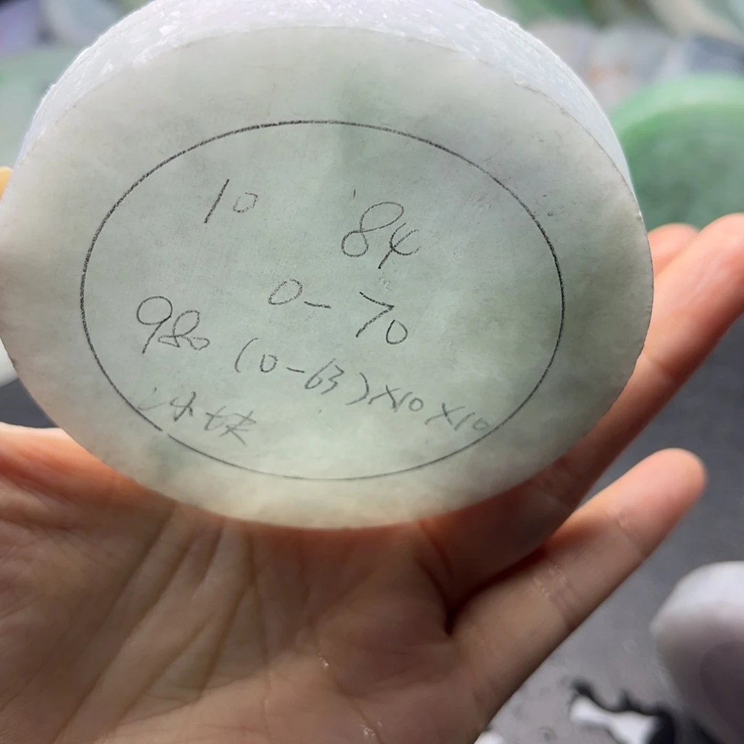 定制翡翠未镶嵌翡翠手镯